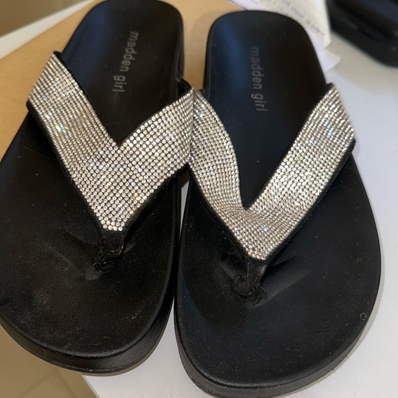 GREAT CONDITION Rhinestone Platform Flip Flops - Picture 2 of 5